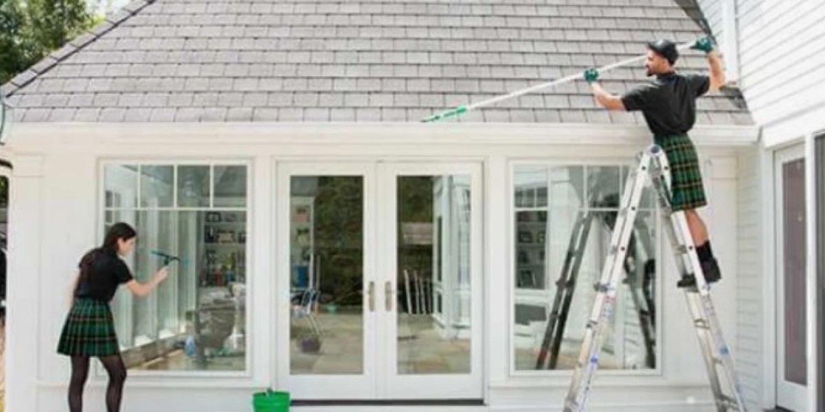 Exterior Home Cleaning in Southlake: Benefits of Professional Pressure Washing Services