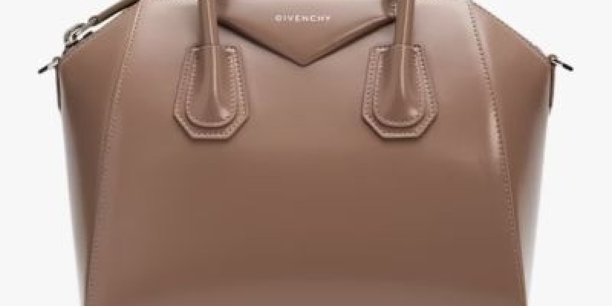 Givenchy Tasche für Herren: Diese Modelle lohnen sich